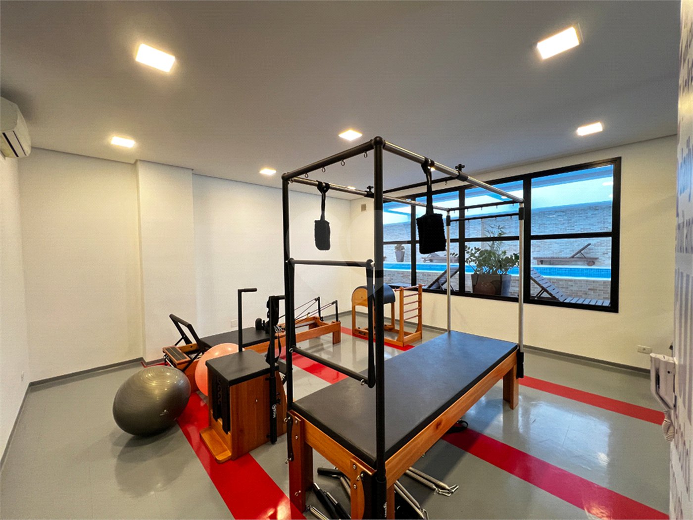 Apartamento à venda com 2 quartos, sendo 1 suíte, em Alto da Boa Vista, São Paulo, SP