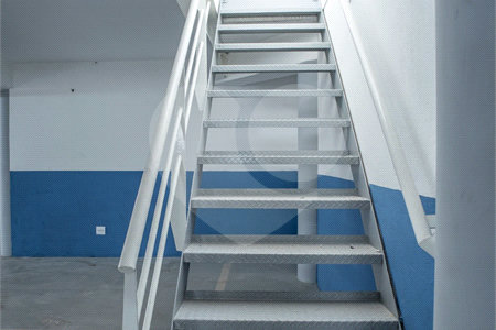 Lindo Salão Comercial para locação com 924m2 no Centro de Atibaia