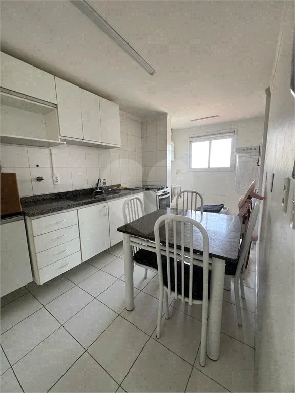 APARTAMENTO de 2 quartos (1 suíte) á venda em Santo André, 75m², 2 garagens fixas e cobertas, é entrar e morar!