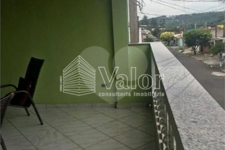 Sobrado para venda.