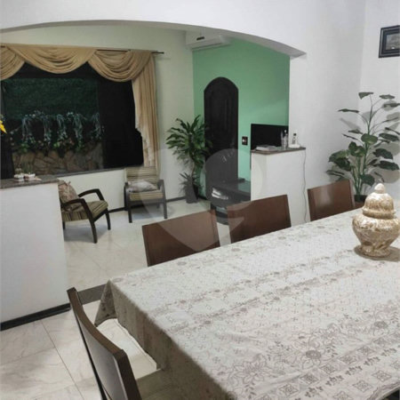 Casa térrea no Santa Felicia.