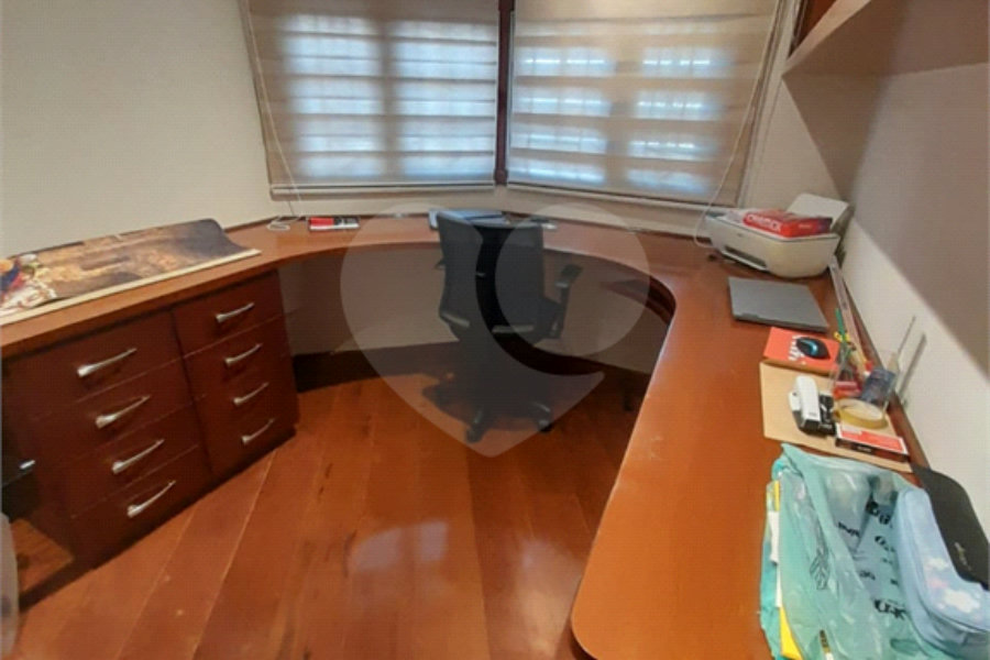 3 AMPLAS SUITES MAIS ECRITORIO MUITO VERDE E AMPLO QUINTAL