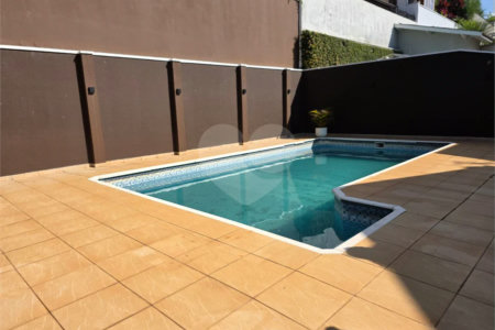 Casa para Locação no Condomínio Recanto dos Paturis em Vinhedo/SP