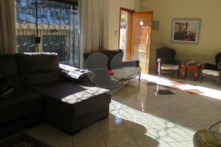 Excelente Sobrado à venda noCambuci c/338m2 - 4 Quartos/1 Suite/ 5 Vagas na garagem