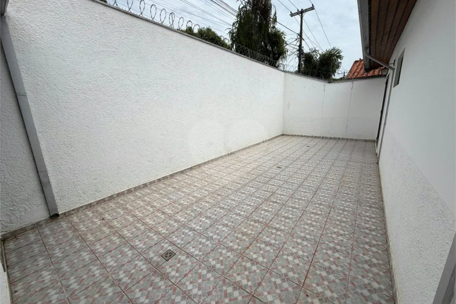 Excelente Casa de Esquina na Vila Monteiro – Oportunidade para Moradia ou Comércio