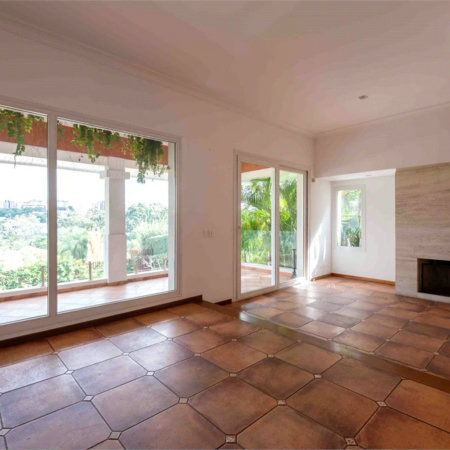 Casa à venda com 6 quartos, sendo 4 suítes,  em Morumbi, São Paulo, SP