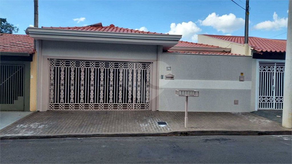 Casa térrea no Jardim Hikare