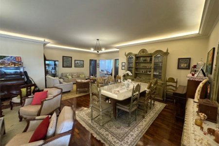 Casa com 4 quartos próxima á Santa Casa