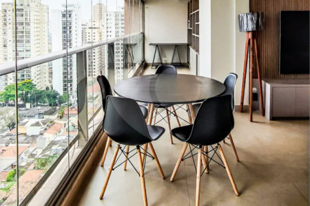Apartamento totalmente mobiliado com ar-condicionado localizado no coração do Brooklin!!!