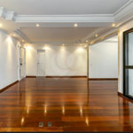 Apartamento a venda em Moema com 162m², 3 quartos ( suítes ) 3 vagas