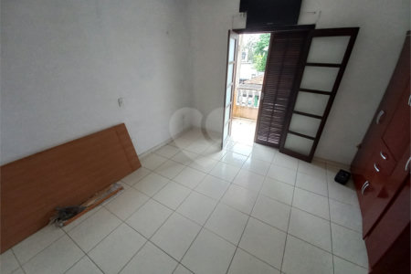 Casa de 292m² de terreno à venda - Vila Pirajussara