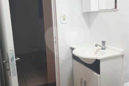 Ótimo apartamento 2 Dormitórios 1 Vaga- Ao lado do metrô Brás
