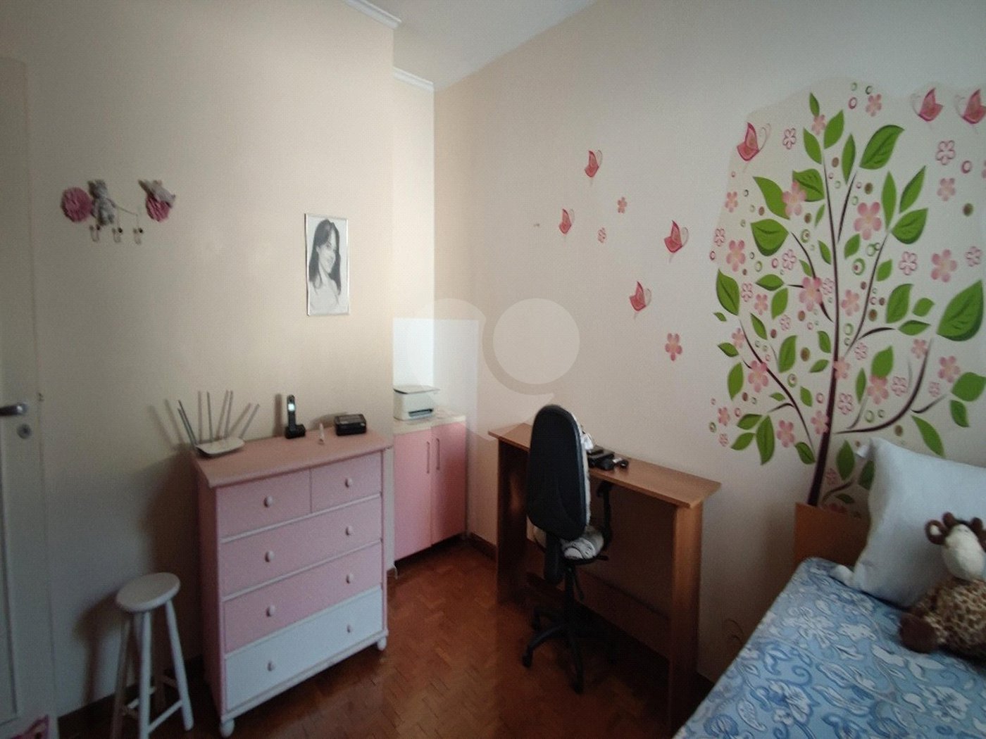 Sobrado com 125m² , 3 dormitórios , sendo 1 suíte , 2 vagas de garagem , à venda no Bosque da Saúde.