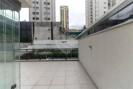 Apartamento Garden à venda ? 500 m do Metrô Conceição | Reformado e com quintal privativo