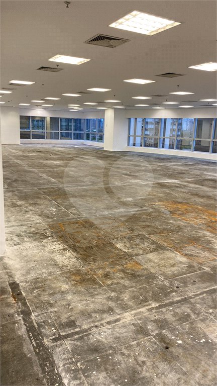 Sala comercial a 4 minutos estação Berrini