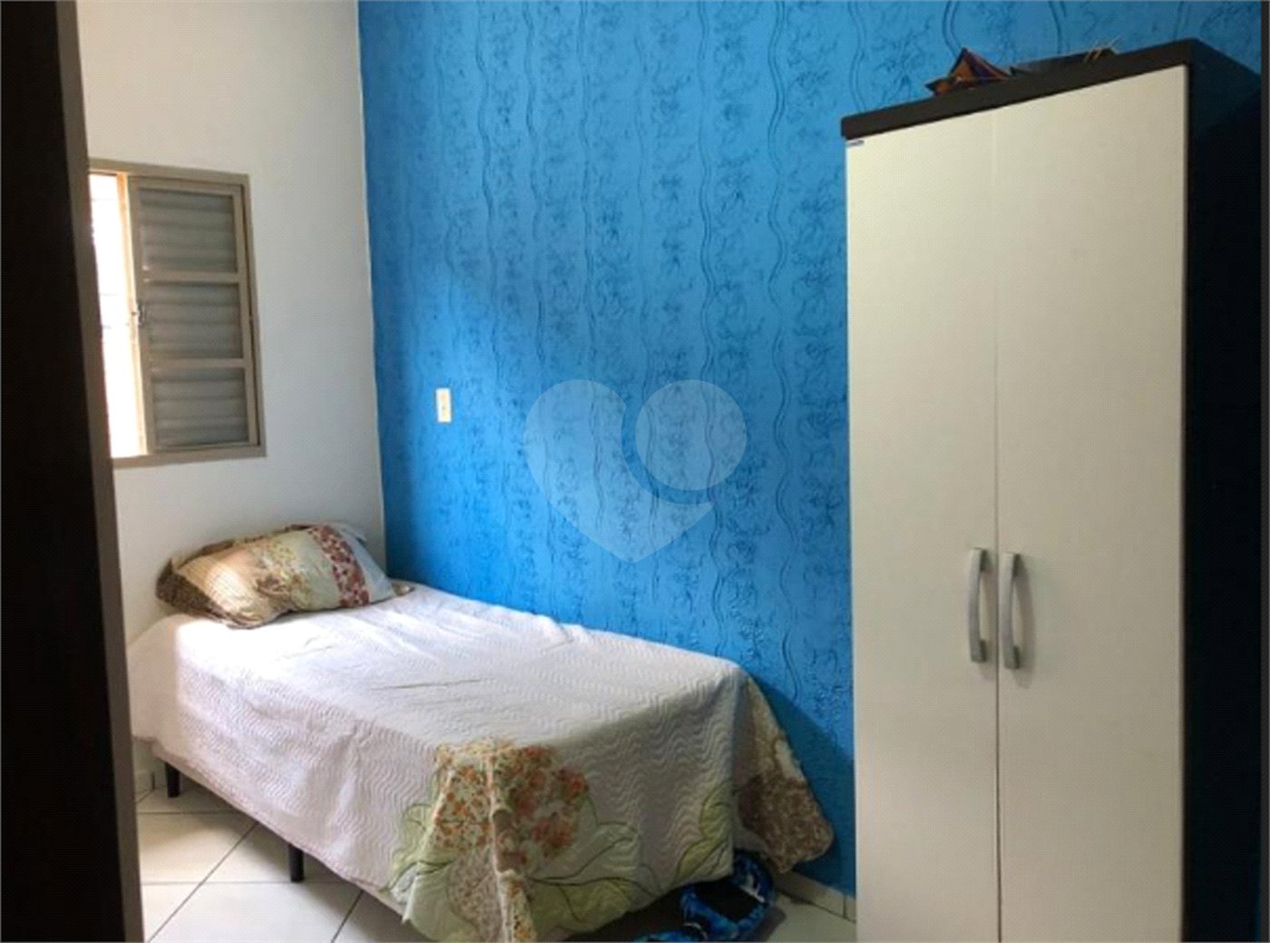 Casa térrea no Douradinho.
