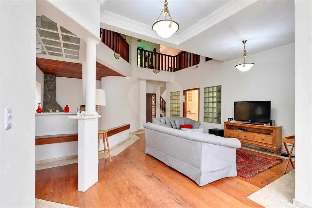 Casa à venda com 3 quartos, sendo 2 suítes,  em Interlagos, São Paulo, SP