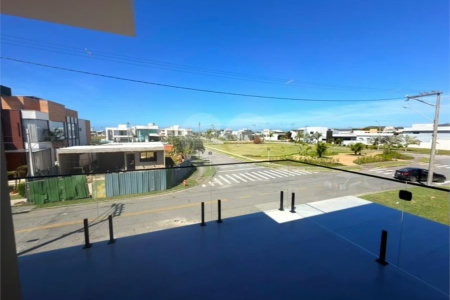 Casa à Venda no Ogiva em Cabo Frio com 4 Quartos em Condomínio Fechado