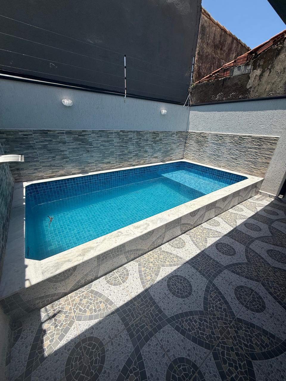🏖️ Oportunidade Imperdível em Itanhaém – Casa com Piscina à Venda!