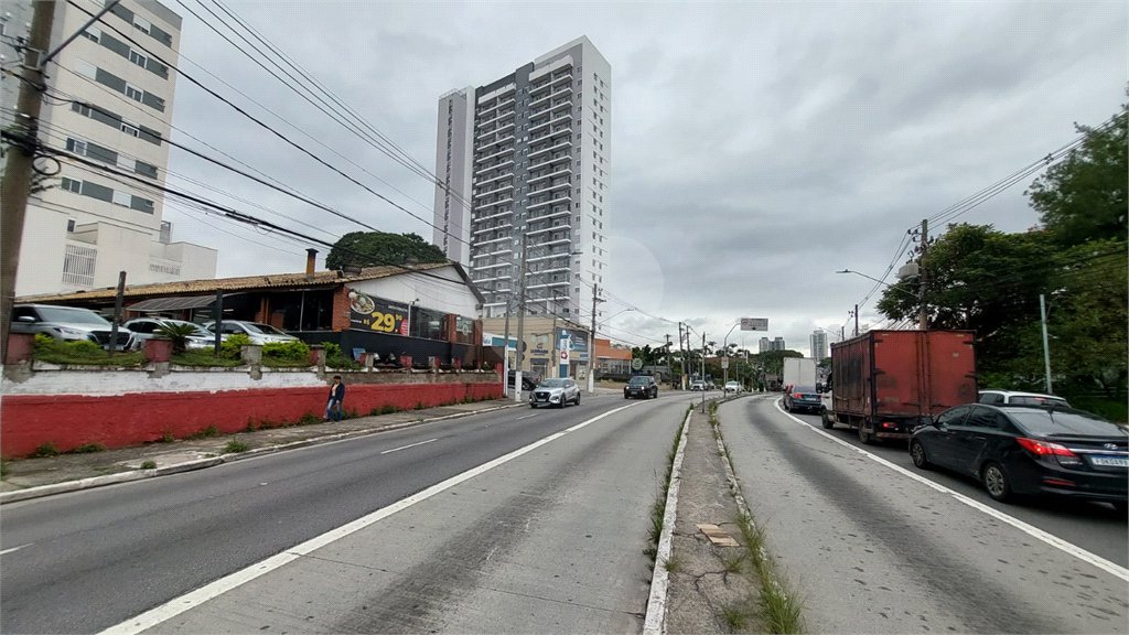 Área excelente para incorporadoras, ao lado do Metrô São Paulo-Morumbi.