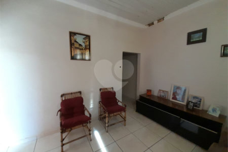 Casa à venda na Rua José Bonifácio - Vila Prado, São Carlos
