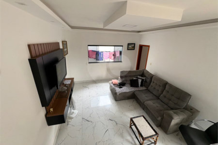 CASA A VENDA N EMBARÉ