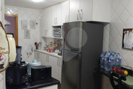 Apartamento de 70m² com 2 dormitórios e 1 vaga.