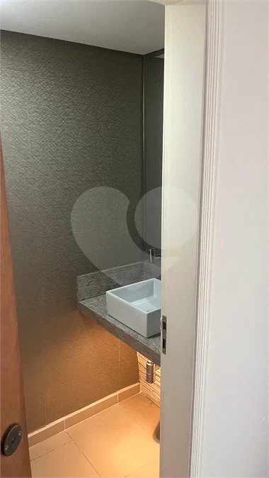 APARTAMENTO À VENDA NO EDIFÍCIO PRINCESA DANIELA | 135 M² | 3 DORMITÓRIOS | 3 VAGAS