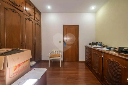 Casa Alto Padrão.Localização excelente. Venha conhecer. Agende uma visita.