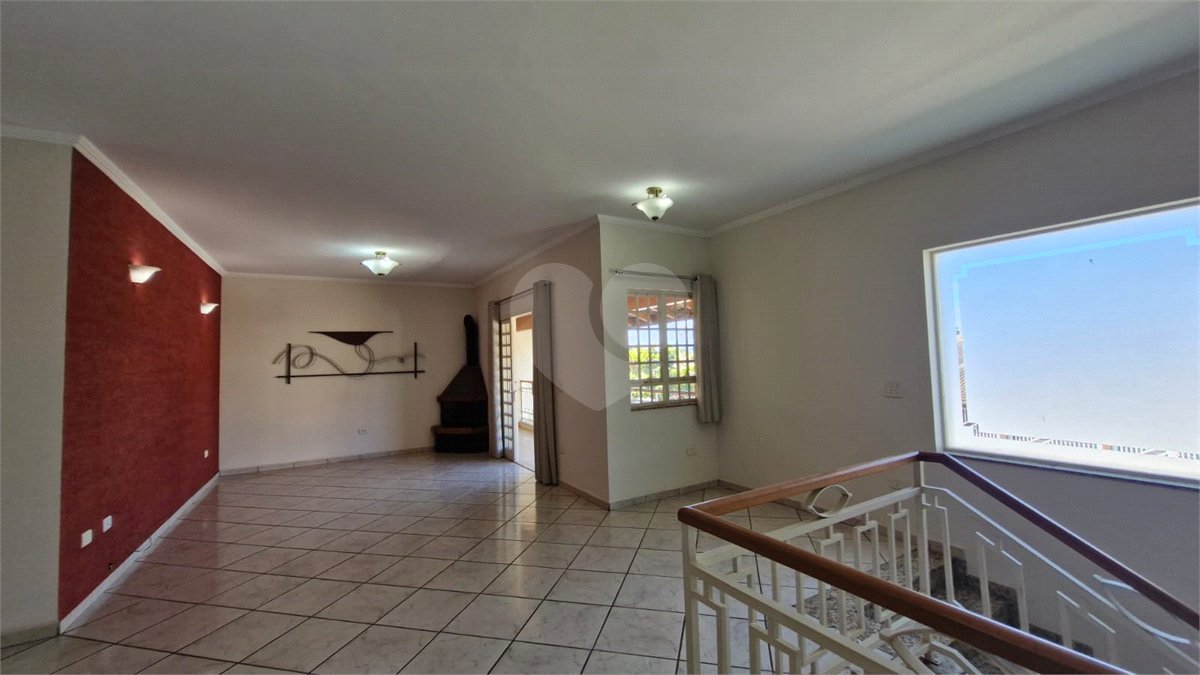 Casa sofisticada à venda em bairro nobre de Atibaia | 3 dormitórios | 408 m²