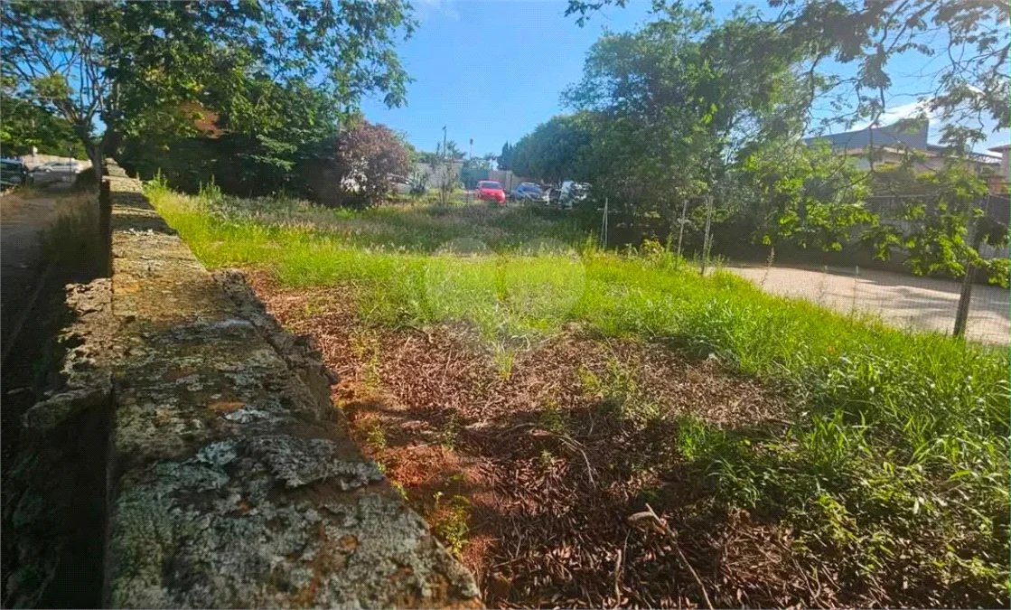 Terreno à venda no bairro Samambaia, em Atibaia – SP | 989 m² | Topografia plana