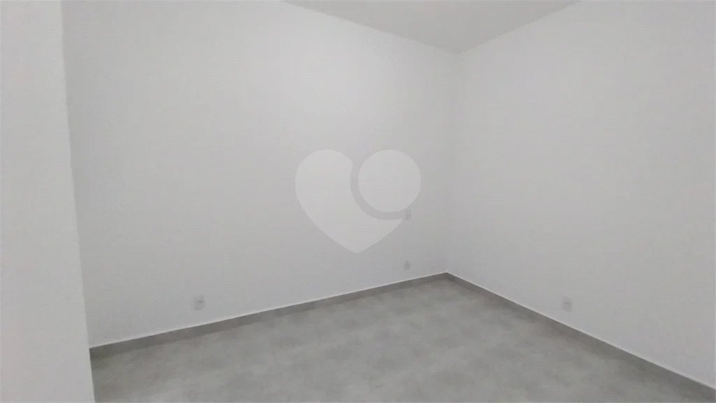 Apartamento novo Região Jardim do São Paulo com – 40 metros - 2 dormitórios - 1 banheiro, sala - cozinha e 1 vaga.