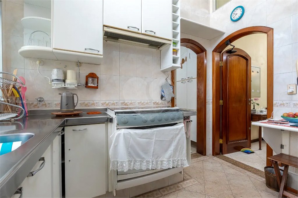 Casa a venda no Planalto Paulista, 2 suítes, 4 vagas, 230 m², quintal e localização privilegiada