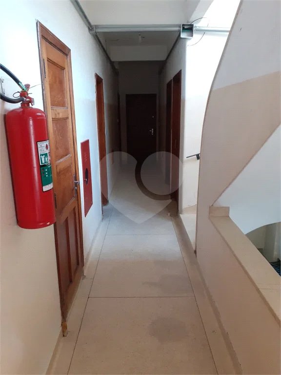 Oportunidade para quem quer morar no próximo do Centro - Apto 60 mts