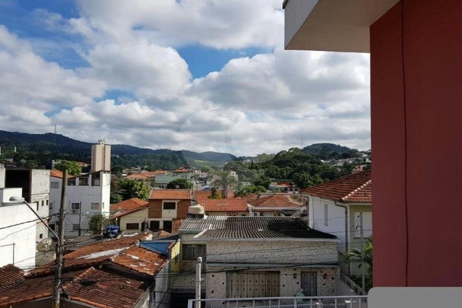 Sobrado à venda no bairro Jardim Leonor de Barros – Zona Norte
