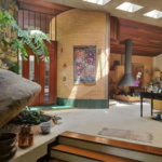 Casa à venda, 742 m², com piscina, 5 suítes, em Embu das Artes