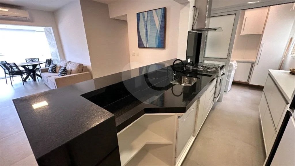 Apartamento à venda com 3 quartos, sendo 1 suíte,  em Riviera de São Lourenço, Bertioga, SP