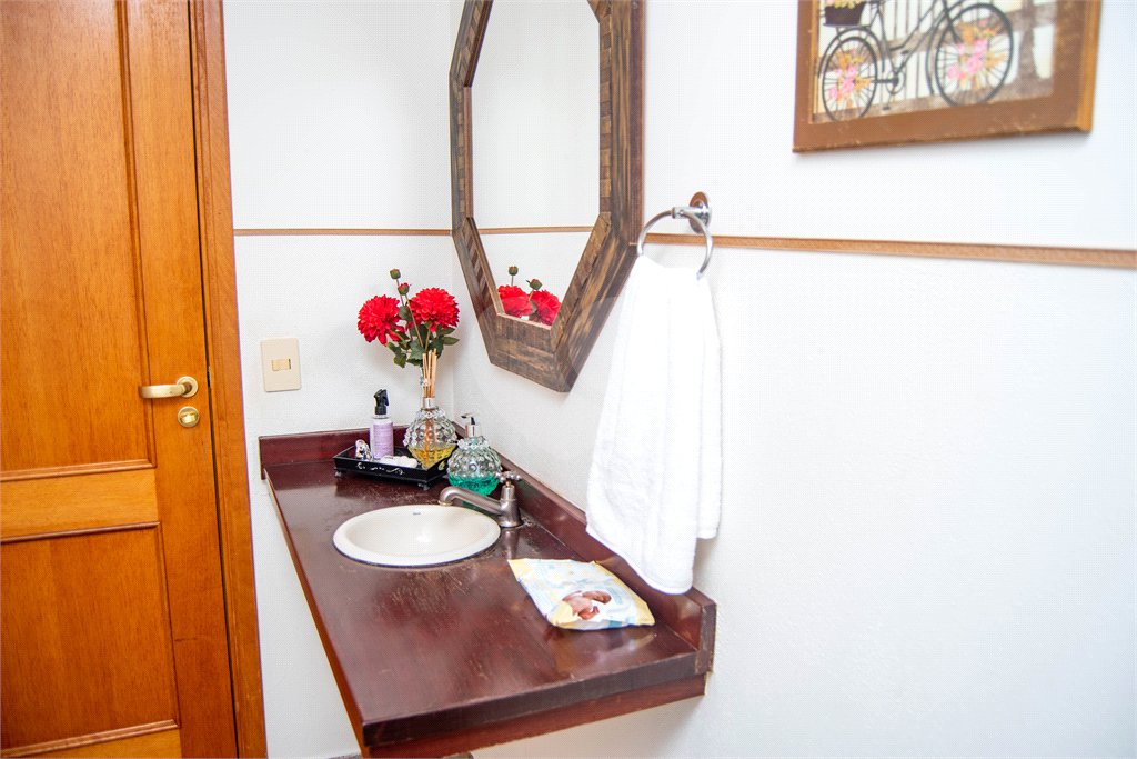 CASA ALTO PADRÃO - BAIRRO NOBRE