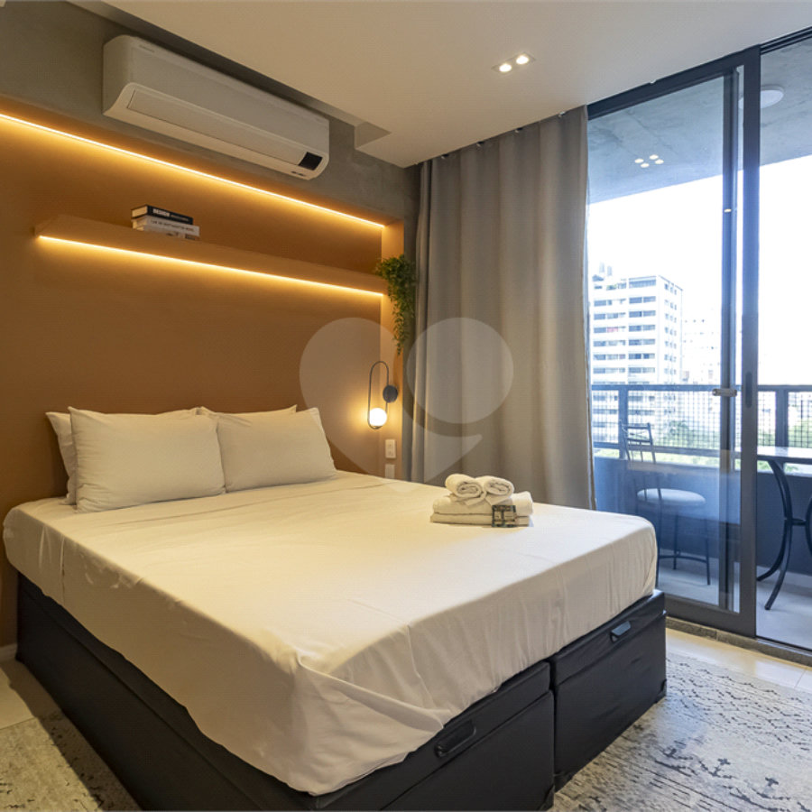 Apartamento com 24m² próximo a avenida Paulista e Metrô Consolação.
