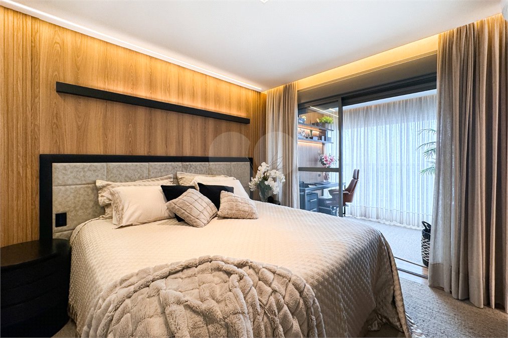 Apartamento à venda com 3 suítes em Chácara Santo Antônio, São Paulo, SP