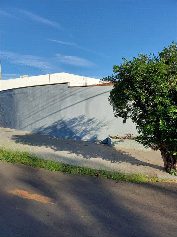 Terreno com dois imóveis no Residencial Portal do Sol