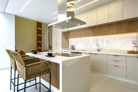 Casa Térrea – Condomínio Maria Cândida - 300 m² de terreno - 212 m² de área construída - 4 vagas de garagem, sendo 2 cobertas - Sala de jantar e estar integradas, com pé-direito duplo e cortina - 3 suítes com ar-condicionado, sendo 1 master com closet – planejado – Roupeiro – Escritório - Cozinha