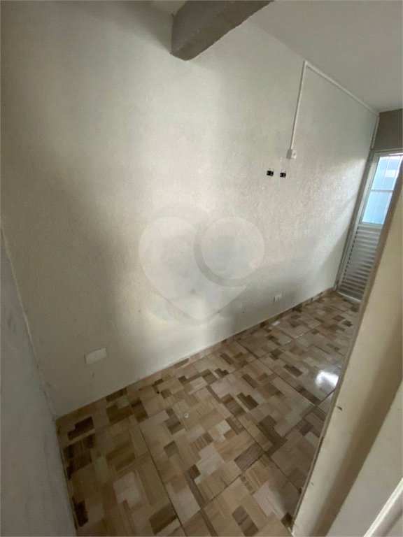 Oportunidade Única para Renda: 5 Casas em 328 m² no Bairro Saúde!