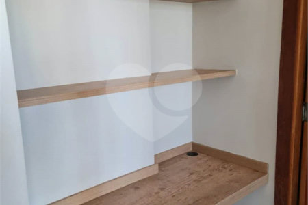 Apartamento no Condomínio Via Campus.