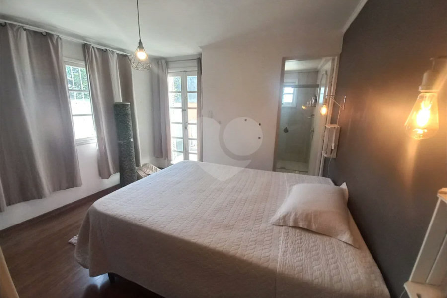 Sobrado com 2 Suítes na Região da Vila Santa Catarina!!!
