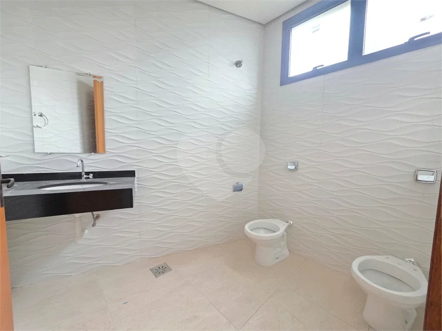 Prédio Comercial para Locação no Jardim Santo Antônio em Valinhos/SP