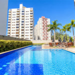 Apartamento de 127 m² em andar alto, com vista livre, 3 suítes planejadas, sacada gourmet envidraçada, 2 vagas e lazer completo, próximo ao Shopping Golden Square e à Avenida Kennedy.