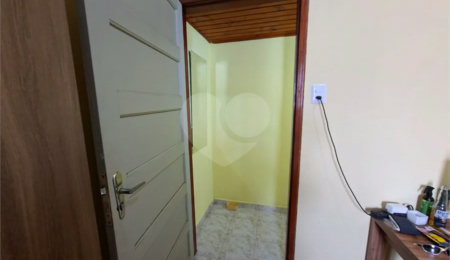 Casa à venda com 3 quartos em Vila Sabatino, Guarulhos, SP
