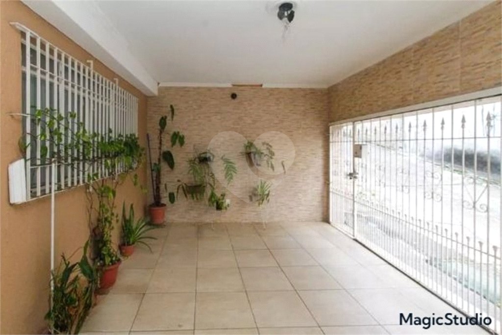 Casa com 154m², 2 dormitórios, 1 vaga, à venda na Vila Ema.