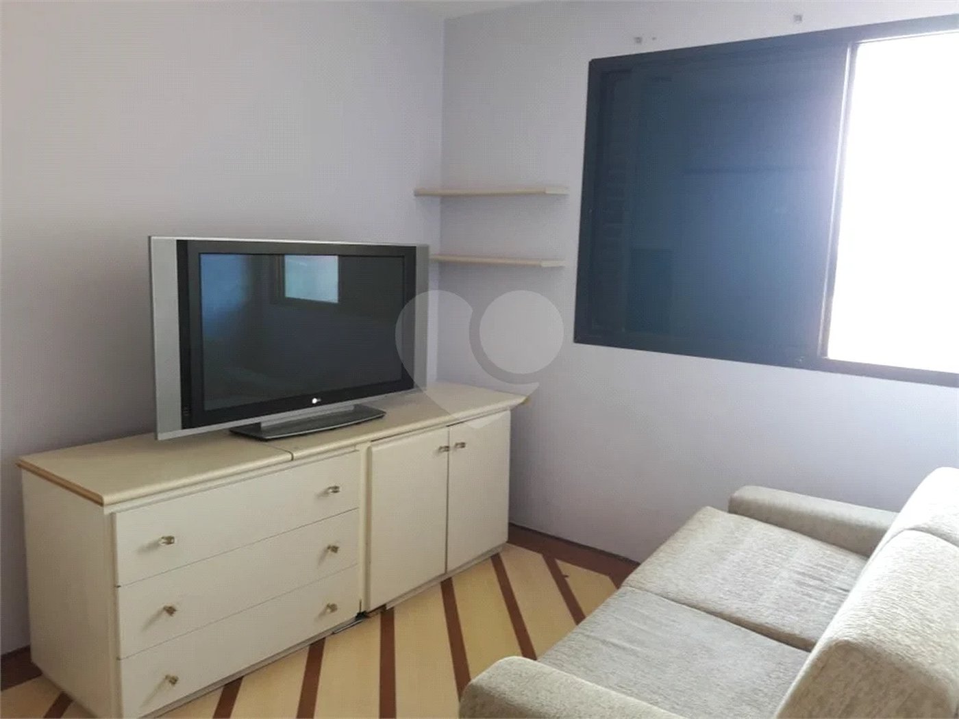 Apartamento com 136m² , 3 dormitórios , sendo 1 suíte , 2 vagas , à venda na Vila Prudente.